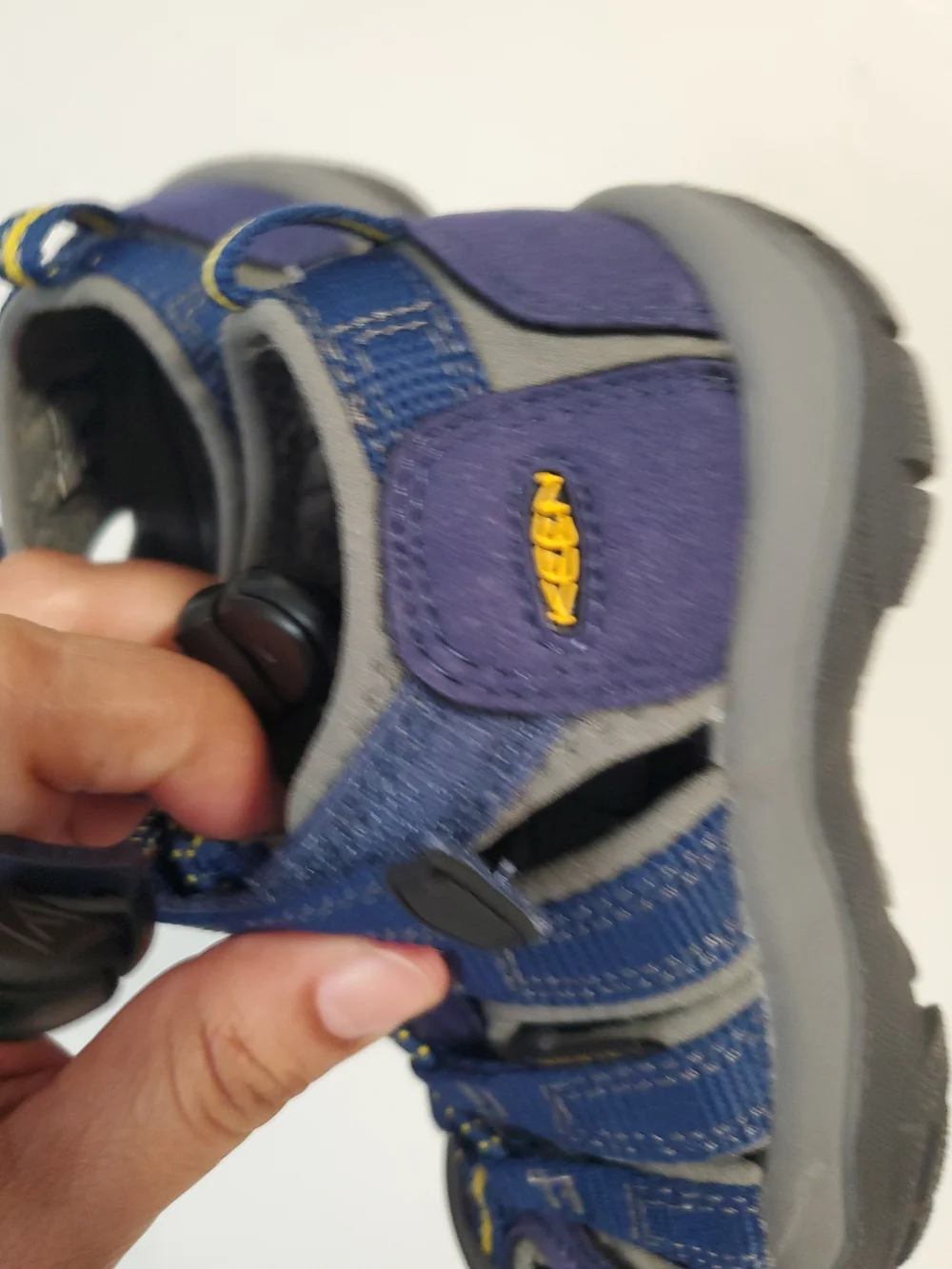 Keen Kids Navy Blue & Yellow Closed-Toe Hiking Sandals